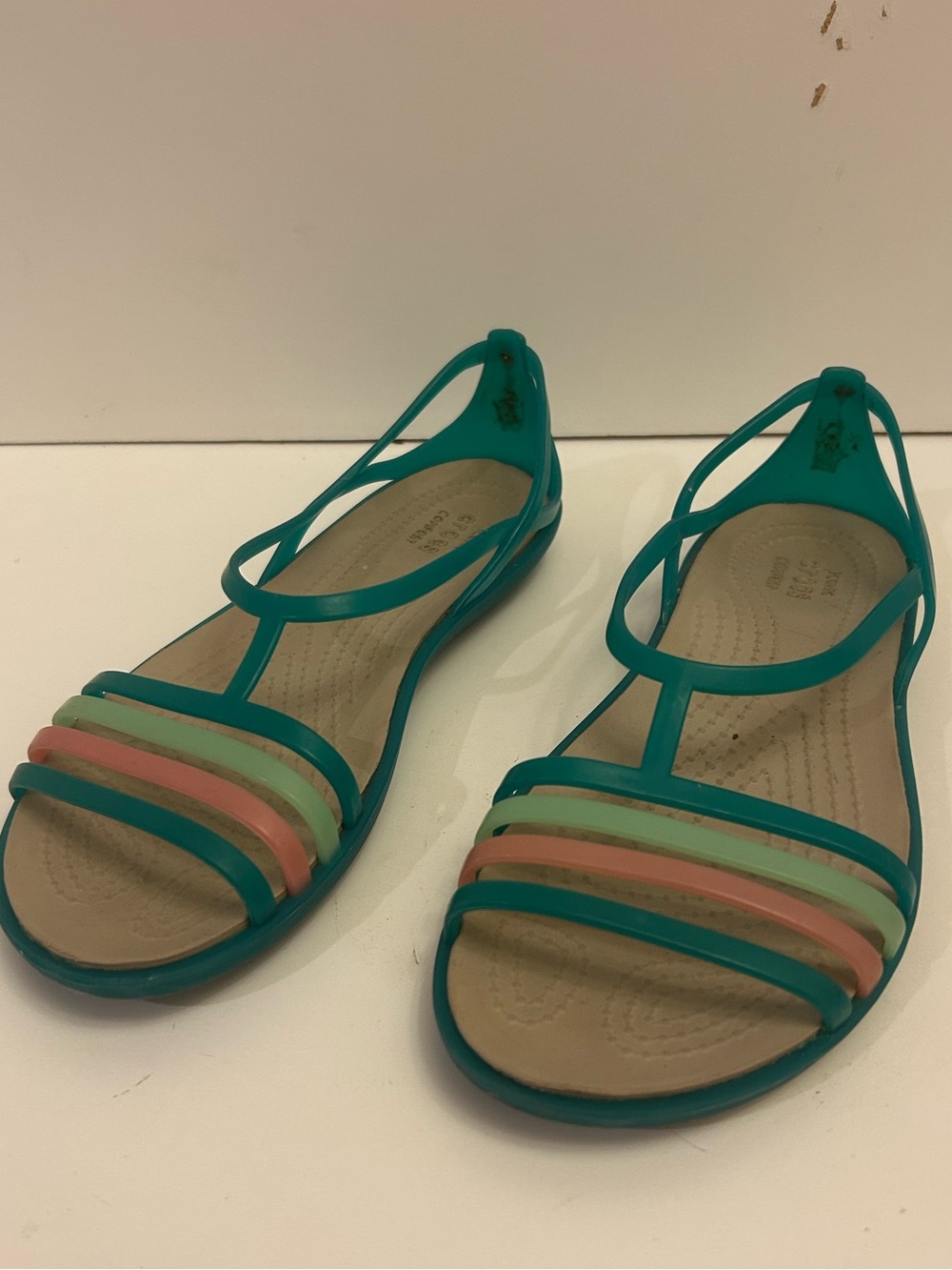 Women Size 4 Crocs Isabella Green w/ pastel straps flexible jelly sandals